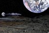 Eine so genannte Zecke, ein Bergbauroboter ist auf dem gemeinsamen Mond eines Doppelplaneten gelandet.